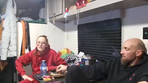 RyTracey2024 online show from January 18, 2025, 9:13 pm