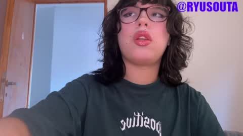 Snapshot of ryusouta chatting on January 2, 2025, 11:27 pm Ryu-chan online show from January 2, 2025, 11:27 pm