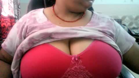 HotLovers online show from May 21, 2026, 6:53 am