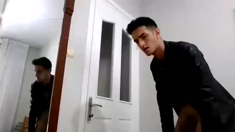 Snapshot of s2ici chatting on October 18, 2025, 8:04 am s2ici online show from October 18, 2025, 8:04 am