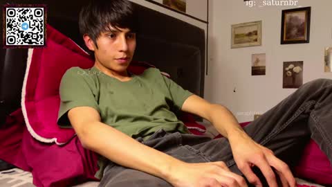 Snapshot of s_a_t_u_r_n chatting on December 24, 2024, 4:33 am ST online show from December 24, 2024, 4:33 am