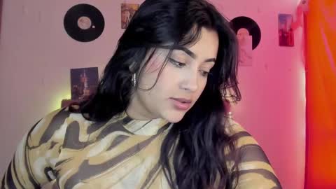 S H A R O N model independient online show from December 2, 2024, 8:00 pm