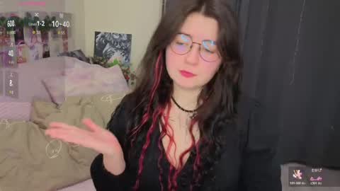 Kate online show from May 18, 2026, 9:09 pm