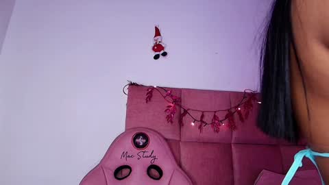 Snapshot of s_samanthax chatting on December 13, 2024, 3:05 am Samantha online show from December 13, 2024, 3:05 am