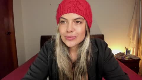 Leslie Beltrn online show from February 1, 2025, 2:47 am