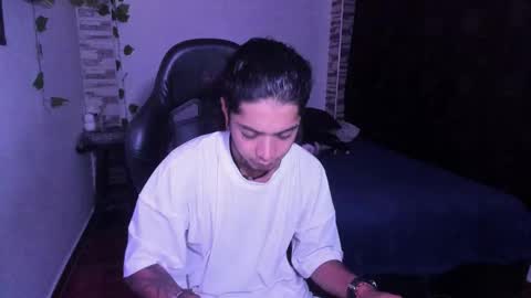 Snapshot of saad__man chatting on October 26, 2025, 2:06 am Danny online show from October 26, 2025, 2:06 am