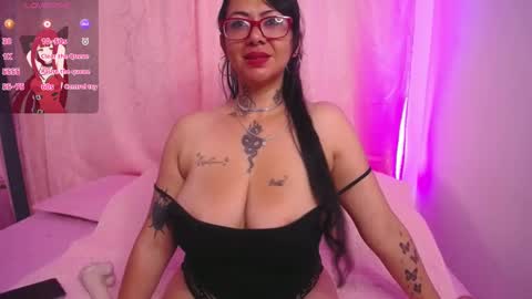 saalomee 1 online show from December 12, 2024, 1:39 pm