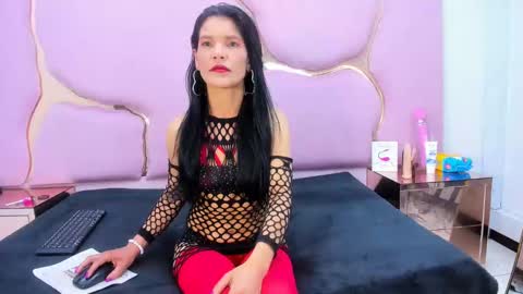 saamanthaortizz online show from September 17, 2025, 6:15 am