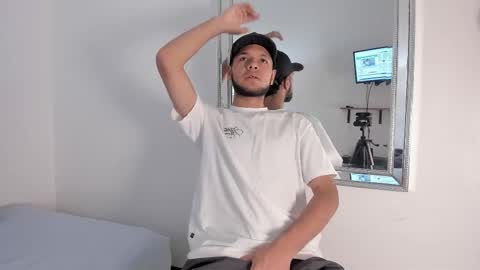 Snapshot of saamhunterr chatting on March 16, 2026, 7:40 pm Sam online show from March 16, 2026, 7:40 pm