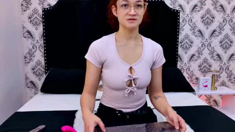 Saara Brown online show from January 17, 2026, 12:21 pm