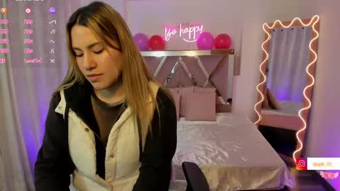 saaya_tay online show from February 22, 2025, 11:35 am