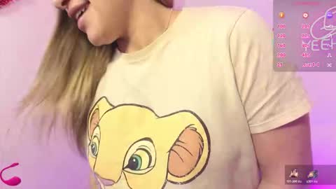 saaya_tay online show from November 19, 2025, 3:28 am