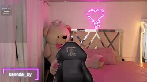 saaya_tay online show from April 29, 2026, 3:21 am