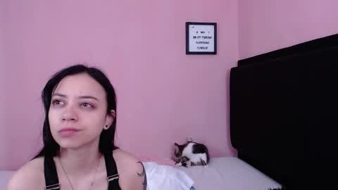 Snapshot of sabbrand_ chatting on September 24, 2025, 12:08 pm online show from September 24, 2025, 12:08 pm