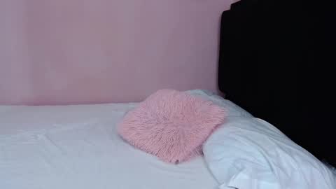 Snapshot of sabbrand_ chatting on September 27, 2025, 6:57 pm online show from September 27, 2025, 6:57 pm