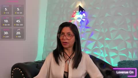 Snapshot of sabinadeluxe_cg chatting on October 17, 2025, 1:35 pm sabinadeluxe_cg online show from October 17, 2025, 1:35 pm