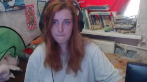 sabochka888 online show from May 4, 2026, 7:26 am