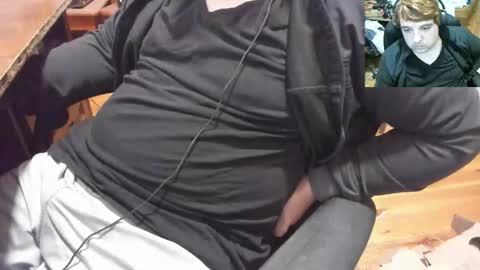 Snapshot of saboda chatting on September 18, 2025, 5:48 pm 1141323 my Lord Mister Max moms treasure online show from September 18, 2025, 5:48 pm