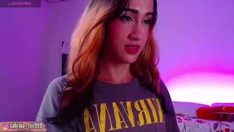 sabrina fox online show from September 10, 2025, 1:49 am