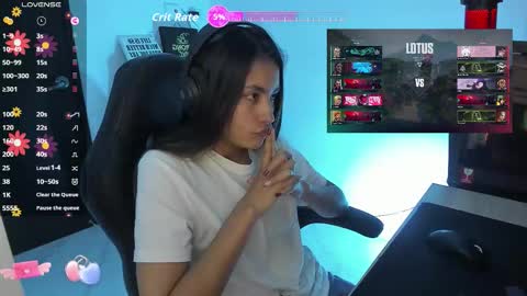 Angie  online show from October 15, 2025, 1:39 am