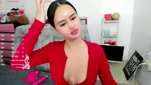 Snapshot of sabrina_inviting chatting on May 17, 2026, 4:58 pm Sabrina online show from May 17, 2026, 4:58 pm