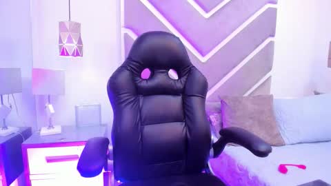 SabrinnaBrownn online show from October 21, 2025, 6:14 am