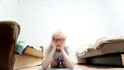 Snapshot of sabrinahandlin chatting on April 13, 2026, 6:46 pm Sabrina online show from April 13, 2026, 6:46 pm