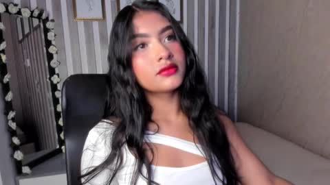 mariana  online show from March 11, 2025, 9:37 pm