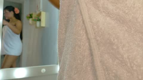 Snapshot of sabrinahims_ chatting on September 18, 2025, 11:29 pm mariana online show from September 18, 2025, 11:29 pm