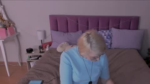Sabrina MacMarren online show from January 15, 2025, 8:26 pm
