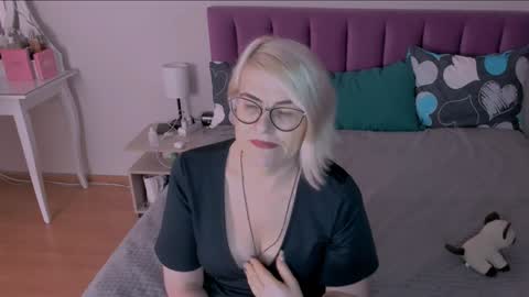 Sabrina MacMarren online show from January 23, 2025, 9:29 pm