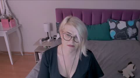 Sabrina MacMarren online show from January 24, 2025, 12:31 am