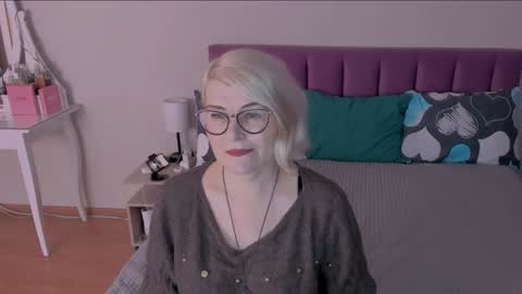 Sabrina MacMarren online show from January 26, 2025, 6:49 am