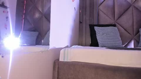 Snapshot of sabrinaspell_ chatting on October 23, 2025, 11:31 am S A B R I N A  online show from October 23, 2025, 11:31 am