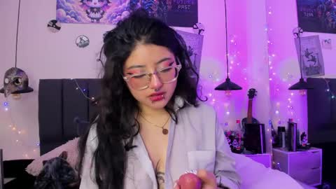 Sabrina  online show from March 17, 2026, 11:35 am