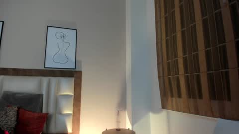 Sabrina Warren online show from January 28, 2025, 12:00 pm