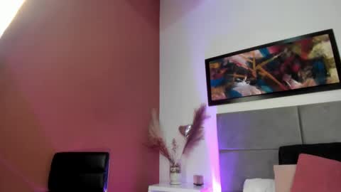 Sabrina Warren online show from February 19, 2025, 11:38 am