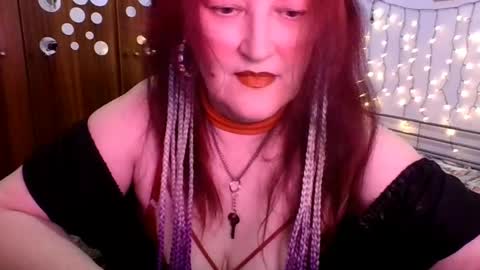 SabrinaXlovess online show from May 4, 2026, 4:25 pm