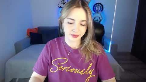 Snapshot of sabrinviolet chatting on December 22, 2024, 9:11 am Sabrina Violet online show from December 22, 2024, 9:11 am