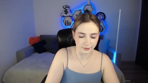 Snapshot of sabrinviolet chatting on January 7, 2025, 9:07 am Sabrina Violet online show from January 7, 2025, 9:07 am