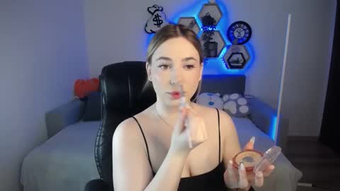 Snapshot of sabrinviolet chatting on January 17, 2025, 9:06 am Sabrina Violet online show from January 17, 2025, 9:06 am