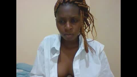 Snapshot of sabsexy5 chatting on April 22, 2026, 12:35 am sabsexy5 online show from April 22, 2026, 12:35 am