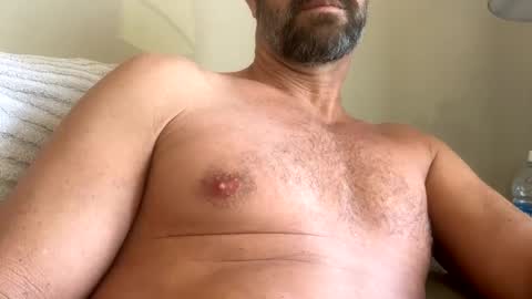 Snapshot of sackskincreamer chatting on February 23, 2025, 11:25 pm R online show from February 23, 2025, 11:25 pm