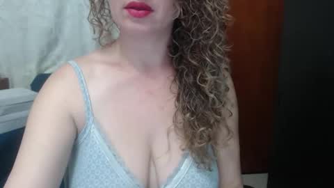 Snapshot of sacrletardiente chatting on April 14, 2026, 12:33 pm sacrletardiente online show from April 14, 2026, 12:33 pm