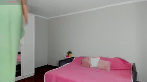 Sacura online show from February 16, 2026, 8:10 am