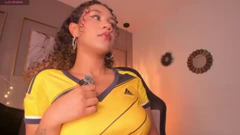 Snapshot of sade_jackson1 chatting on June 28, 2026, 3:45 am Sophie online show from June 28, 2026, 3:45 am
