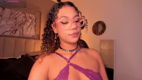 Snapshot of sade_jackson1 chatting on July 9, 2026, 3:32 am Sophie online show from July 9, 2026, 3:32 am