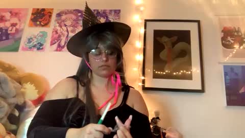 Snapshot of sadgirlsocial chatting on October 21, 2025, 11:38 pm sweet angel baby online show from October 21, 2025, 11:38 pm