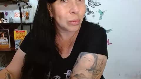 Snapshot of sadistikxx chatting on April 16, 2026, 12:00 am SadistikXX online show from April 16, 2026, 12:00 am