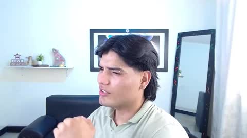 Saenz online show from December 31, 2024, 8:34 pm